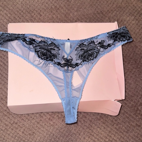 Agent Provocateur Yara Blue and Black Lace Trim Panties size 6 - Picture 2 of 5